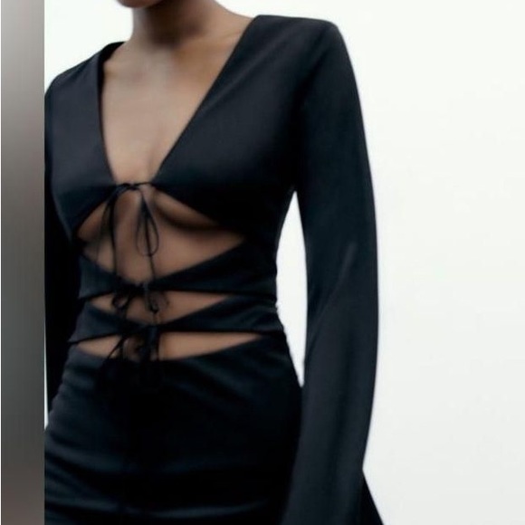 ZARA Cut-out Midriff Long sleeve Bodycon Mini dress in Black Size M NWT - Picture 2 of 11